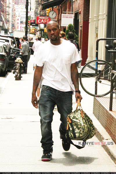 MsLv❤️ on Instagram: “Louis Vuitton Kanye West x Damier Azur Backpack 🎒  😍😎”