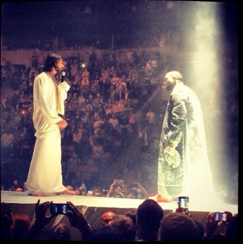 Kanye-comes-face-to-face-with-Jesus-on-Yeezus-tour