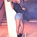 Rihanna Showing Her A$$ In Booty Shorts & $1,240 Balmain Ankle Boots
